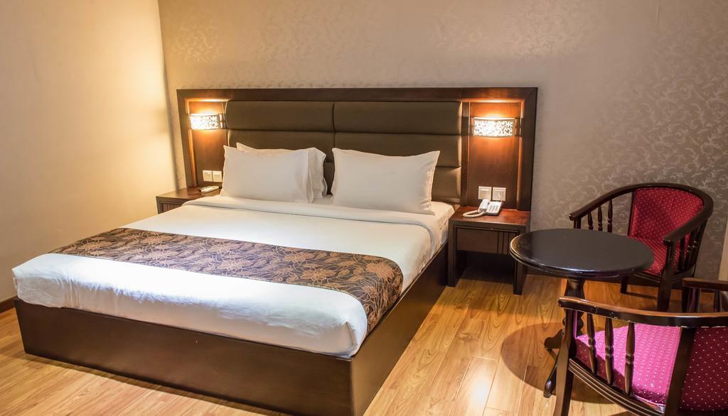 Castello Hotel كولايْ المظهر الخارجي الصورة